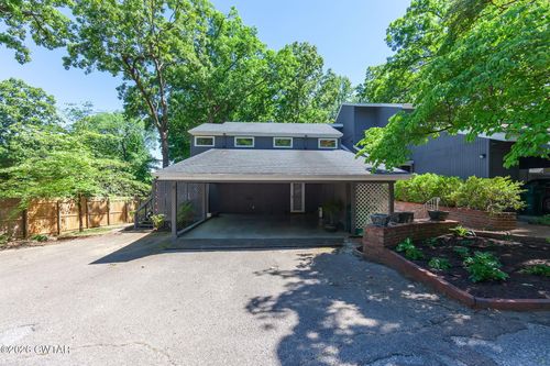 1104 N Parkway, Jackson, TN, 38305-5008 | Card Image