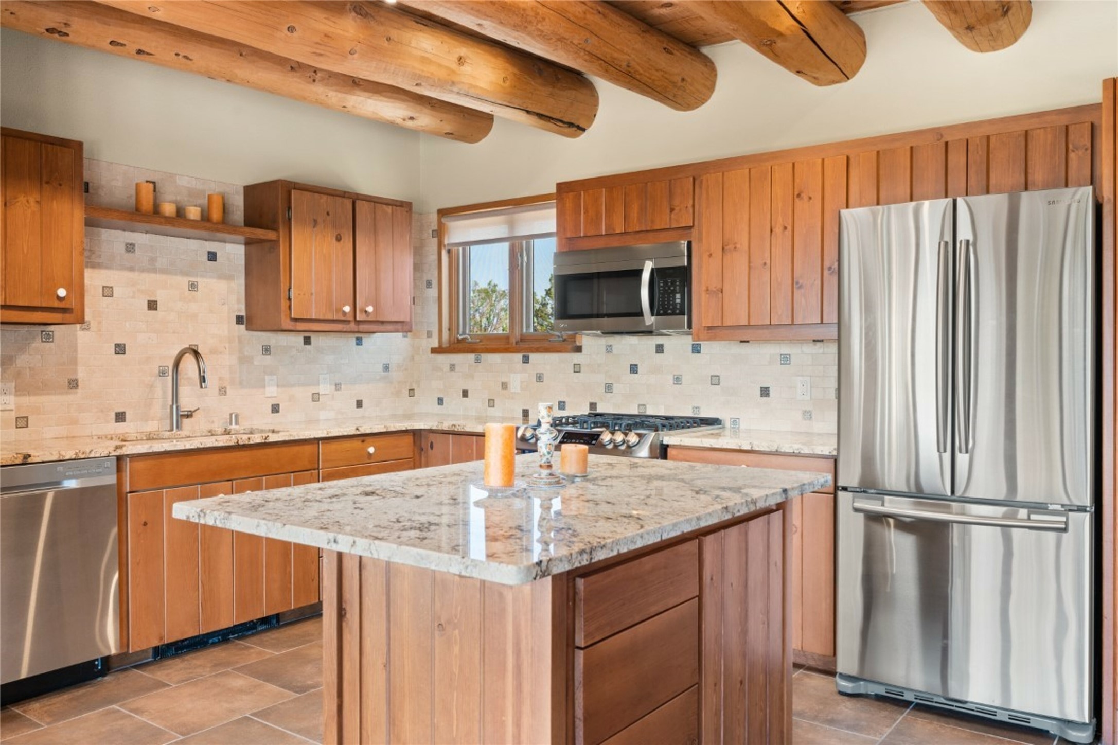Manzano Ln, Santa Fe, NM 87508