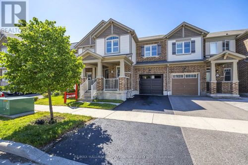 1019 Dragonfly Ave, Pickering, ON, L1X0E9 | Card Image