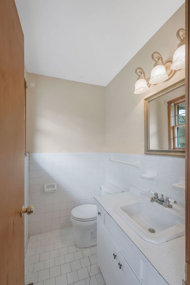 HALF BATH WITH CERAMIC TILE. | Image 26