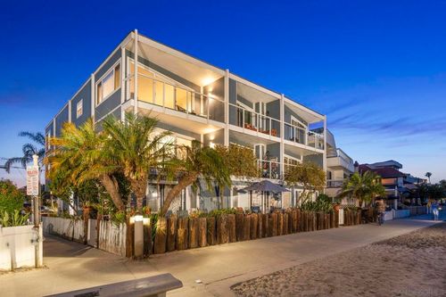 b-3630 Bayside Walk, San Diego, CA, 92109-8200 | Card Image