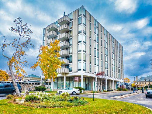 309-715 W Michigan Ave, Jackson, MI, 49201-1914 | Card Image