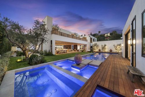 1307 N Doheny Dr, West Hollywood, CA, 90069-5506 | Card Image
