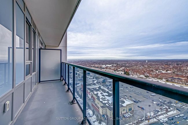 2210 - 3700 Highway 7, Condo with 2 bedrooms, 1 bathrooms and 1 parking in Vaughan ON | Image 17