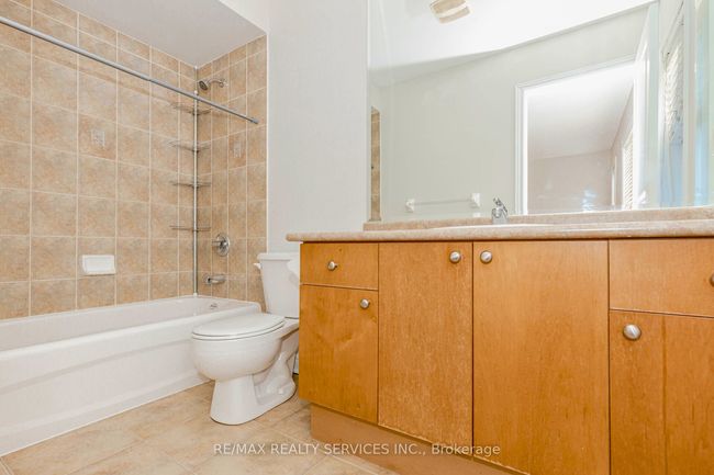33 Leparc Rd, House other with 7 bedrooms, 5 bathrooms and 5 parking in Brampton ON | Image 30