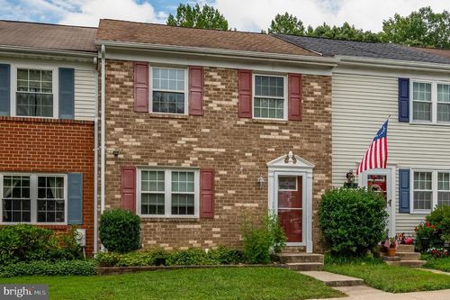 2040 Forest Hill Ln, CROFTON, MD, 21114-1838 | Card Image