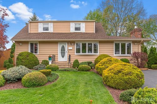 35 Mimi Rd, Old Bridge, NJ, 08857-1539 | Card Image