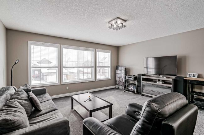 161 Rainbow Falls Heath, Home with 3 bedrooms, 2 bathrooms and 6 parking in Chestermere AB | Image 20
