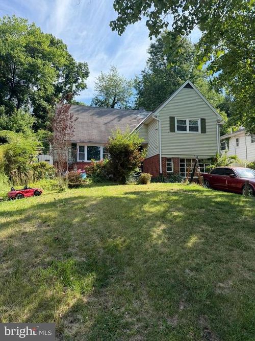 6104 Greenvale Parkway, RIVERDALE, MD, 20737 | Card Image