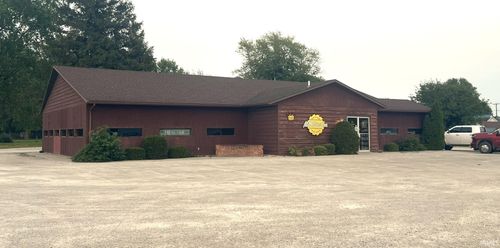 200 S Main St, Gaston, IN, 47342-8040 | Card Image