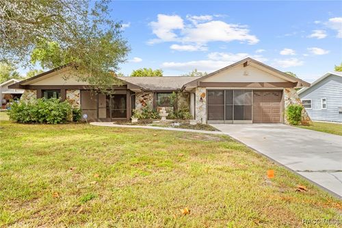 7401 Galloway Rd, Weeki Wachee, FL, 34613-7441 | Card Image