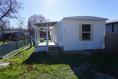 8979 Gladewood Street, Willis, TX, 77318 | Card Image