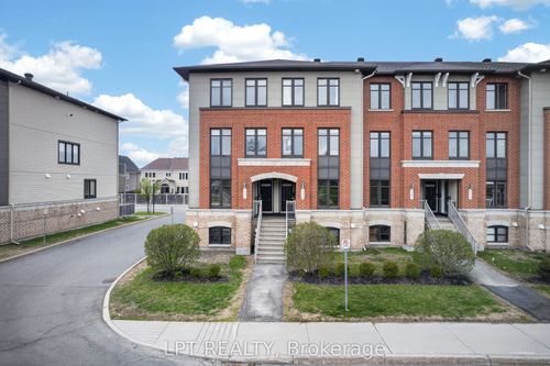 2342 Esprit Dr, Ottawa, ON, K4A0T5 | Card Image
