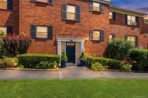 5d6-135 S Highland Ave, Ossining, NY, 10562-5827 | Card Image