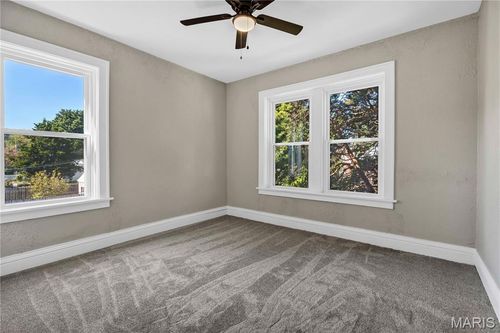 2w-4003 Humphrey St, Saint Louis, MO, 63116-3848 | Card Image