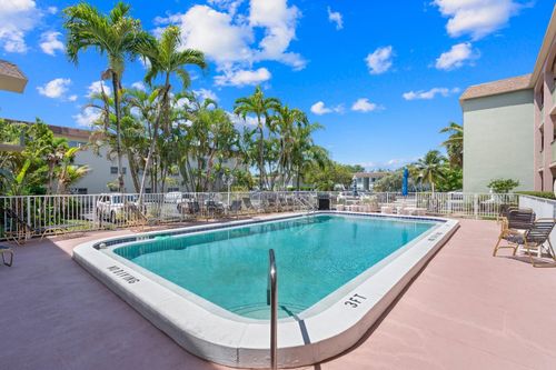 apt-304-100 Se 6th Ave, Pompano Beach, FL, 33060-7228 | Card Image