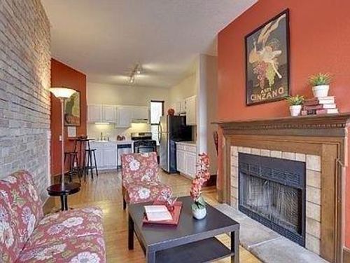 apt-8-605 S 9th St, Minneapolis, MN, 55404-1181 | Card Image