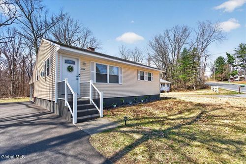 6129 Johnston Rd, Slingerlands, NY, 12159-9725 | Card Image