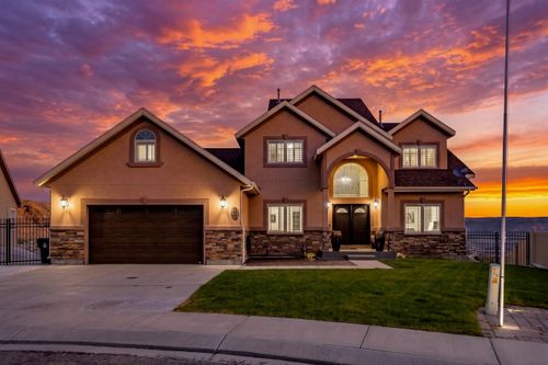 1210 Fawn Cir, Green River, WY, 82935-6600 | Card Image