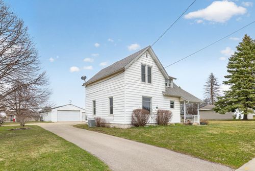 109 4th St Ne, Stewartville, MN, 55976-1228 | Card Image
