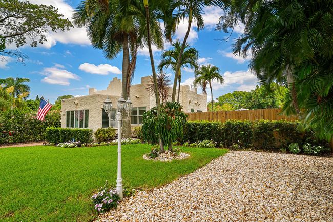 813 Avon Rd, House other with 4 bedrooms, 2 bathrooms and null parking in West Palm Beach FL | Image 40