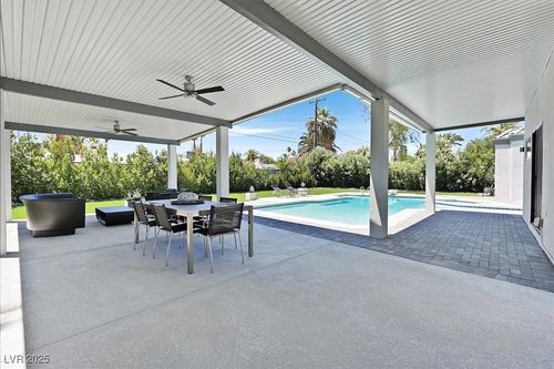 324 Park Way E, Las Vegas, NV, 89106-4817 | Card Image
