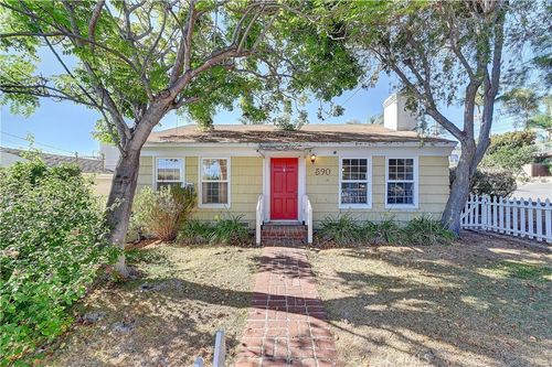 590 Seaview St, Laguna Beach, CA, 92651-2512 | Card Image