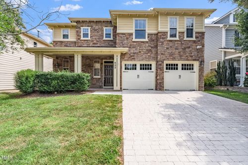 532 Front Ridge Dr, Cary, NC, 27519-6432 | Card Image