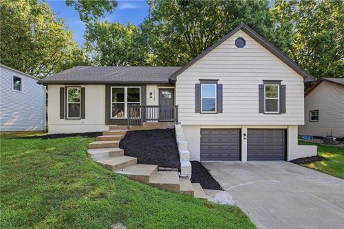 10223 Rosehill Rd, Lenexa, KS, 66215-1831 | Card Image