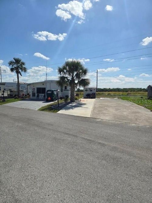 4669 W Palm Dr, BOWLING GREEN, FL, 33834-7062 | Card Image