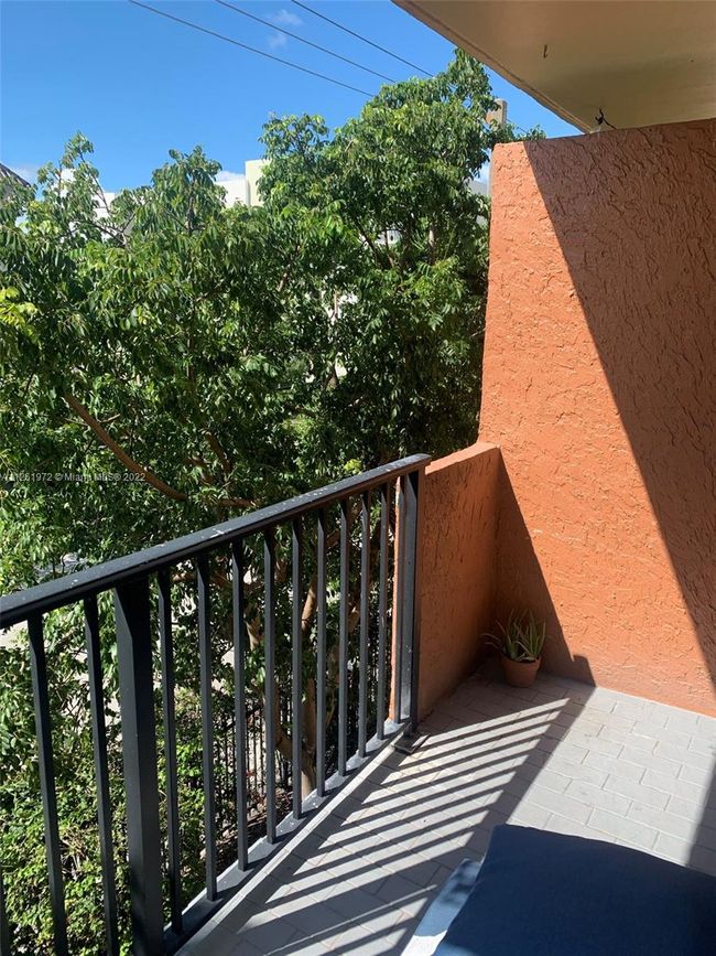 APT-303 - 677 Sw 9 Th Ave, Condo with 1 bedrooms, 1 bathrooms and null parking in Miami FL | Image 8