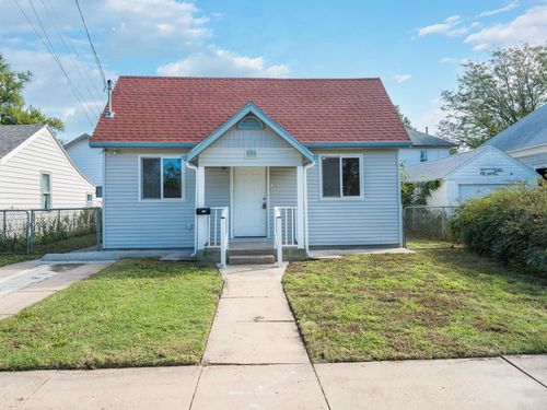 220 Old Main St, Newton, KS, 67114 | Card Image