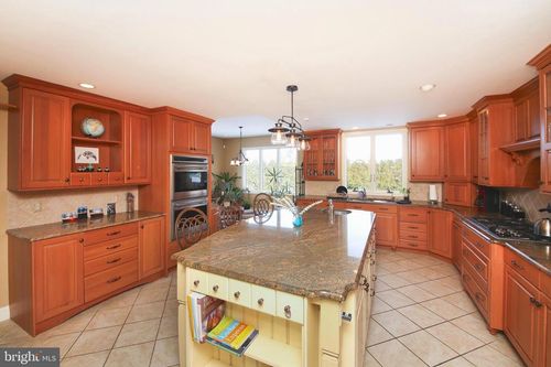 531 Hunsicker Rd, TELFORD, PA, 18969-2424 | Card Image