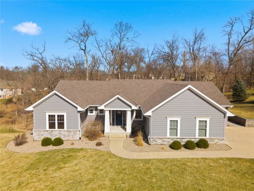 4330 Fawn Hill Ct Se, Cedar Rapids, IA, 52403-4745 | Card Image