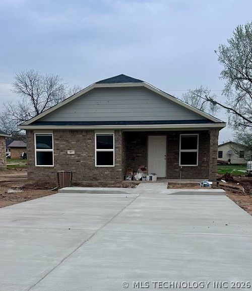 607 E Wolf St, Madill, OK, 73446-1620 | Card Image