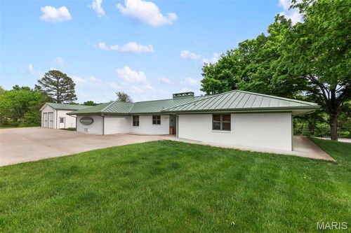 1605 Old Cape Rd, Jackson, MO, 63755-2335 | Card Image