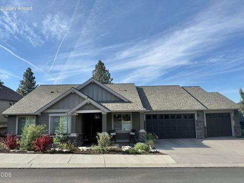 2572 Nw Pine Terrace Dr, Bend, OR, 97703-7552 | Card Image