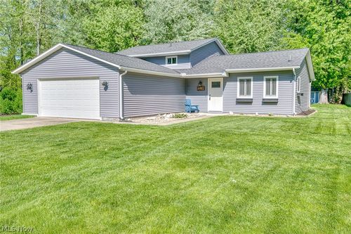 6483 Carter Blvd, Mentor, OH, 44060-3514 | Card Image