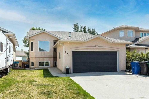 195 Cowichan Crt W, Lethbridge, AB, T1K7T7 | Card Image