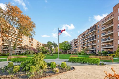 6s-162-41 Powells Cove Blvd, Beechhurst, NY, 11357-1455 | Card Image