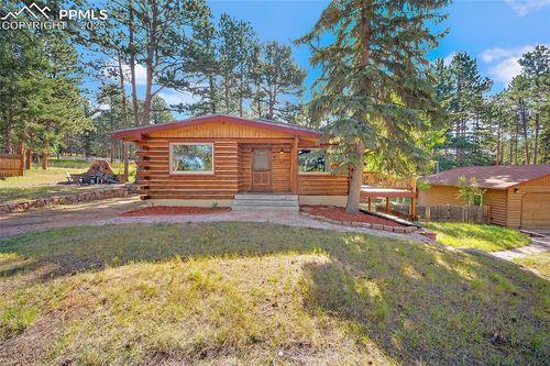1701 Navajo Trl, Woodland Park, CO, 80863-8381 | Card Image
