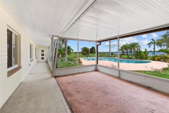 Guest room lanai | Image 47