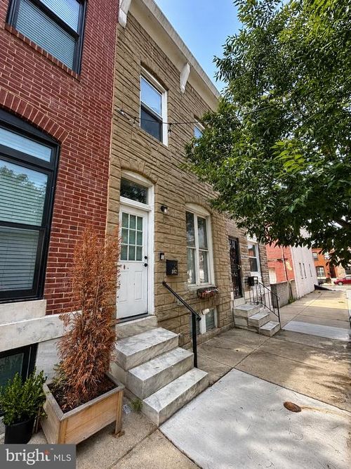 102 S Clinton St, BALTIMORE, MD, 21224-2340 | Card Image