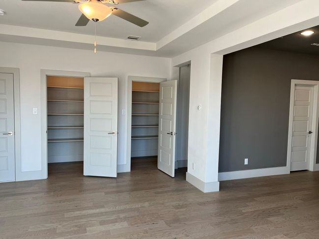Lots of Storage | Image 18