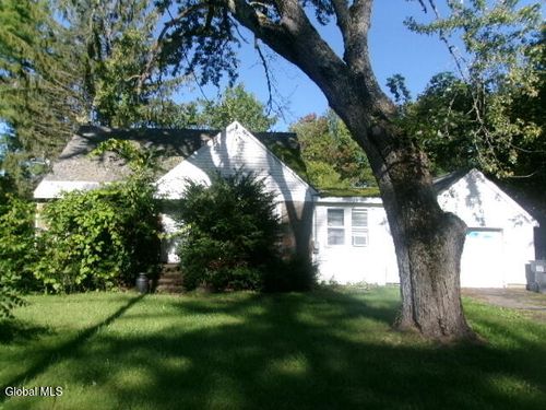 97 Charlton Rd, Ballston Lake, NY, 12019-2508 | Card Image