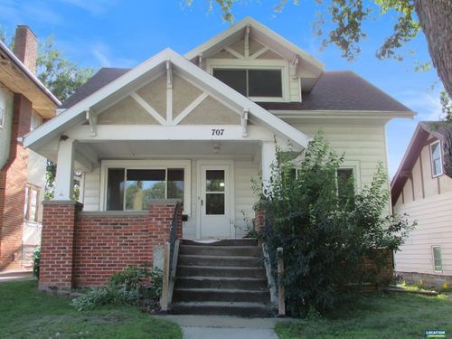 707 N 6th St, Seward, NE, 68434-1407 | Card Image