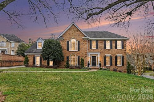 1015 Chelsea Pl, Matthews, NC, 28105-6573 | Card Image
