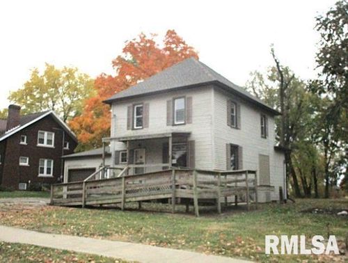 419 E Walnut St, Washburn, IL, 61570-9762 | Card Image