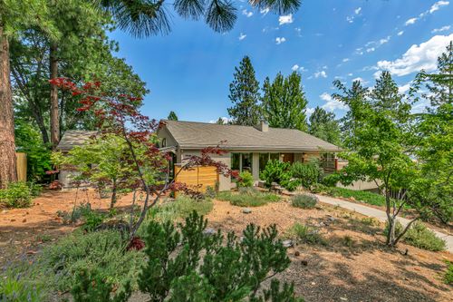 1379 Ponderosa Dr, Ashland, OR, 97520-3428 | Card Image
