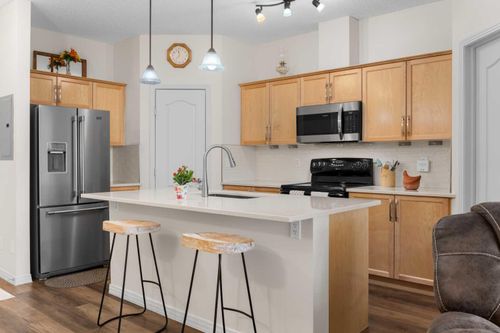 431-1 Crystal Green Lane, Okotoks, AB, T1S0C5 | Card Image